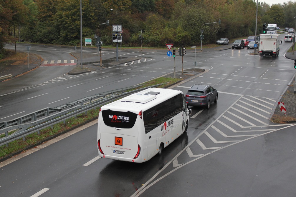 Cologne, Mercus (Iveco Daily 70C18) # K-WW 668
