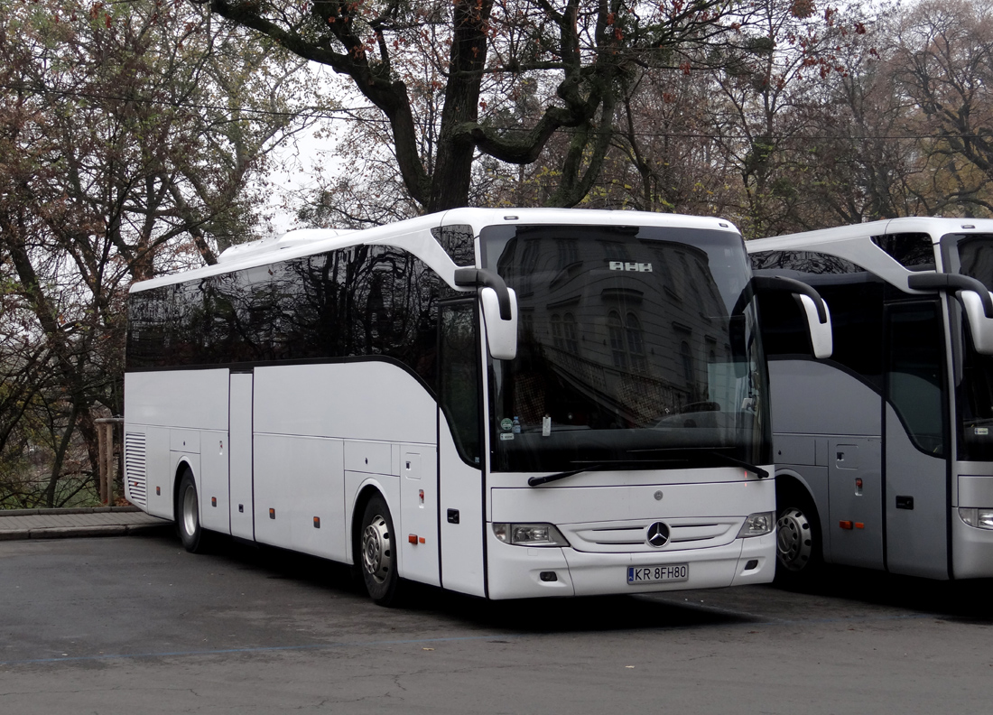Cracow, Mercedes-Benz O350-15RHD Tourismo I No. KR 8FH80