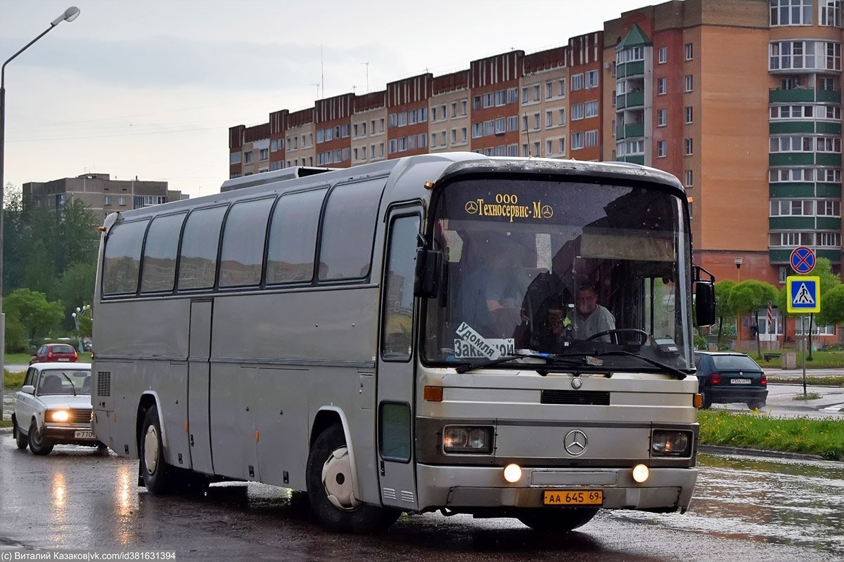 Udomlya, Mercedes-Benz O303 # АА 645 69