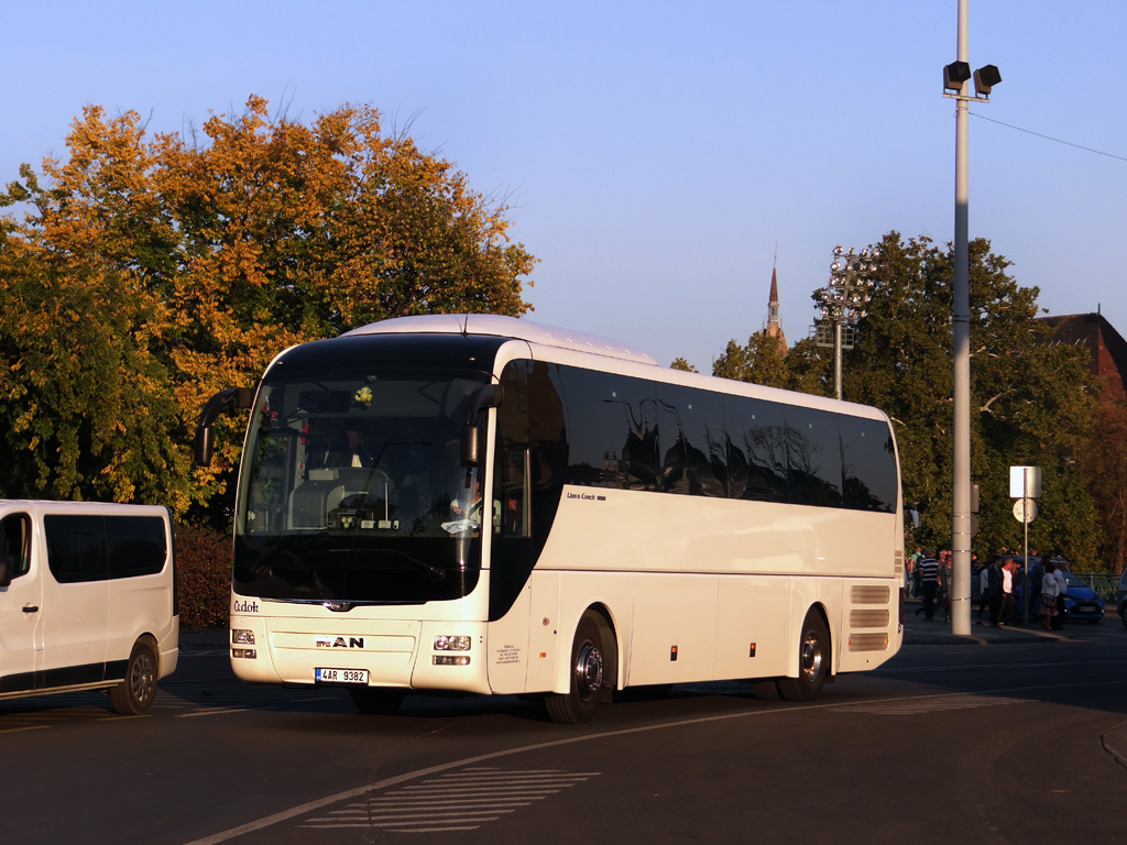 Прага, MAN R07 Lion's Coach № 4AR 9382