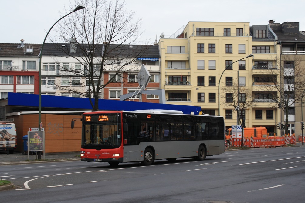 Düsseldorf, MAN A37 Lion's City NL283 nr. 7017