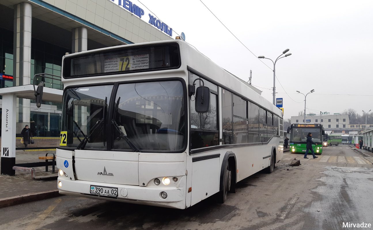 Almaty, MAZ-103.465 Nr. 390 AA 02