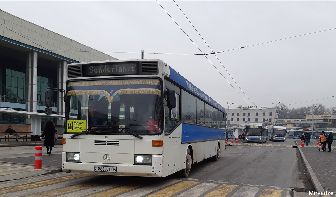 Almaty, Mercedes-Benz O407 # 868 UVA 05