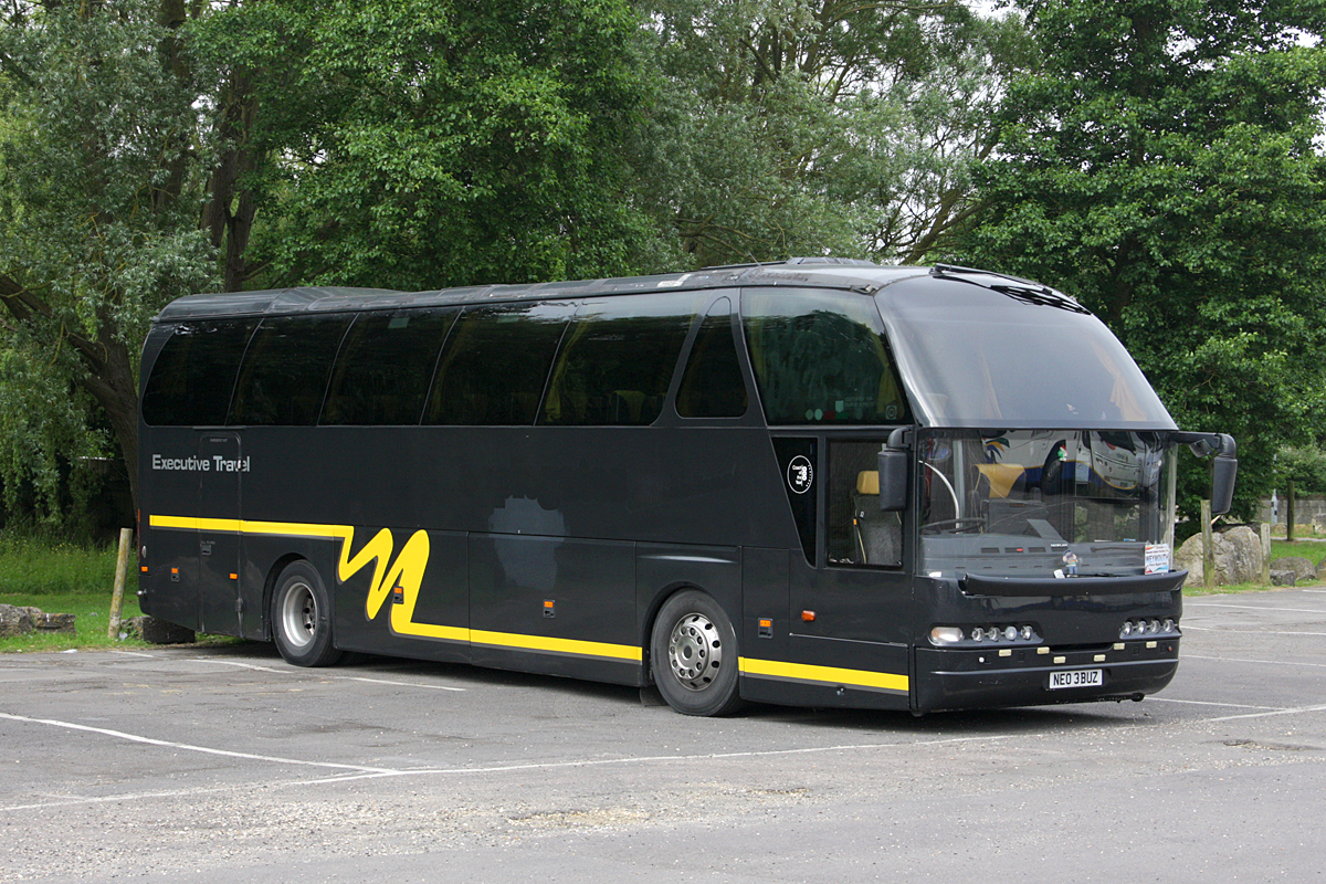 Bristol, Neoplan N516SHD Starliner # NE03 BUZ