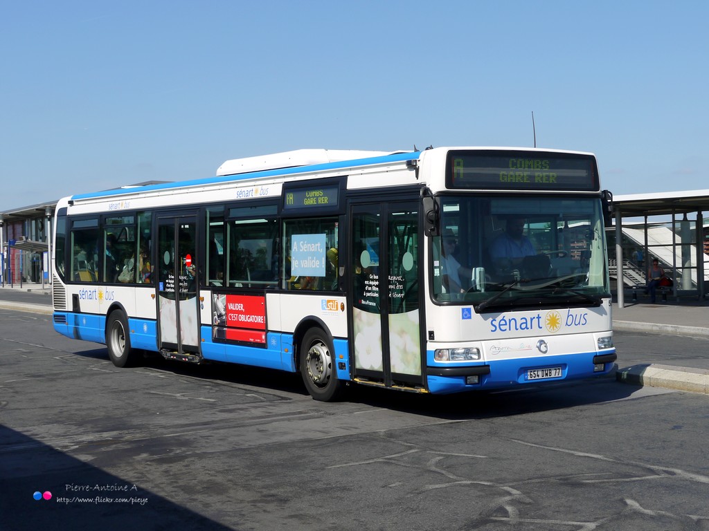 Melun, Irisbus Agora Line # 05093