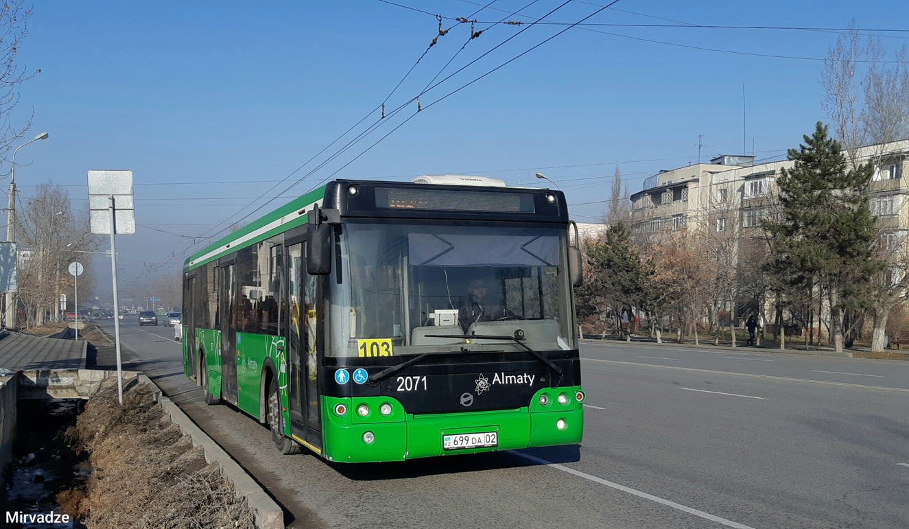 Almaty, LiAZ-5292.60 № 2071