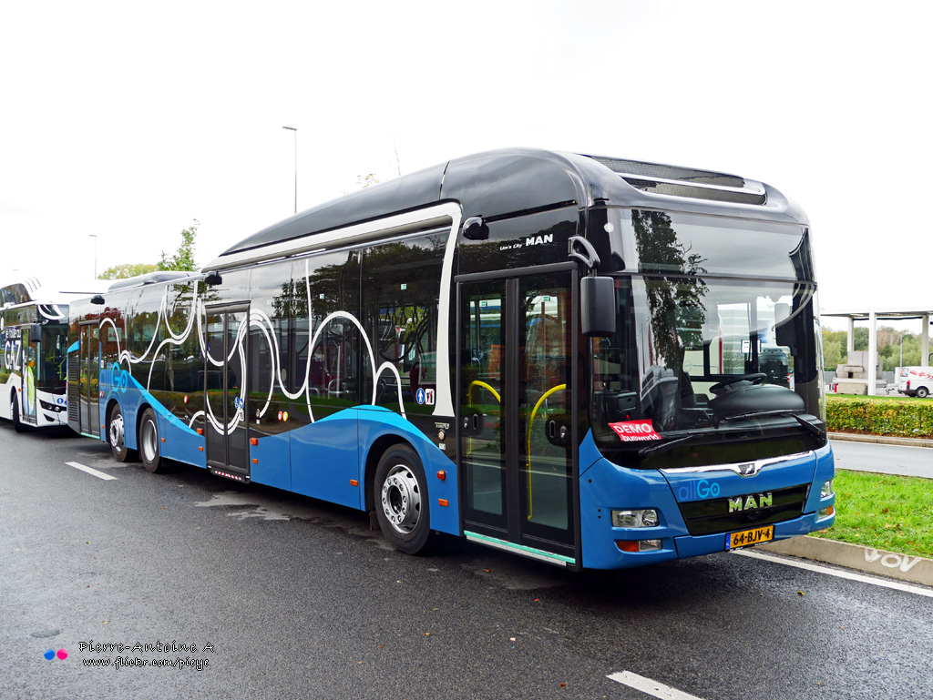 Almere, MAN A26 Lion's City LL NL323-15 nr. 6001; Kortrijk — Busworld 2017