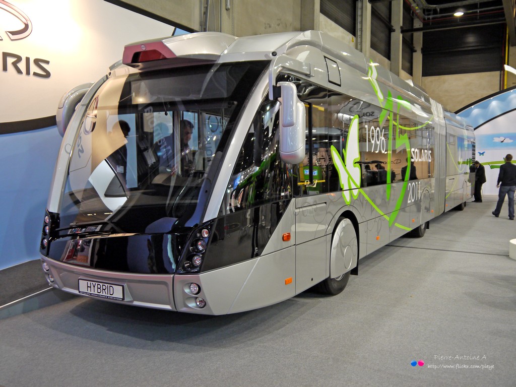 Kortrijk — Busworld 2011; Czerwonak — Solaris Bus & Coach S.A.