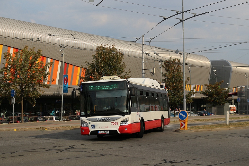 Brno, IVECO Urbanway 12M CNG č. 7068
