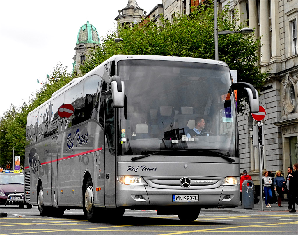 Warschau, Mercedes-Benz Tourismo 15RHD-II Nr. 48