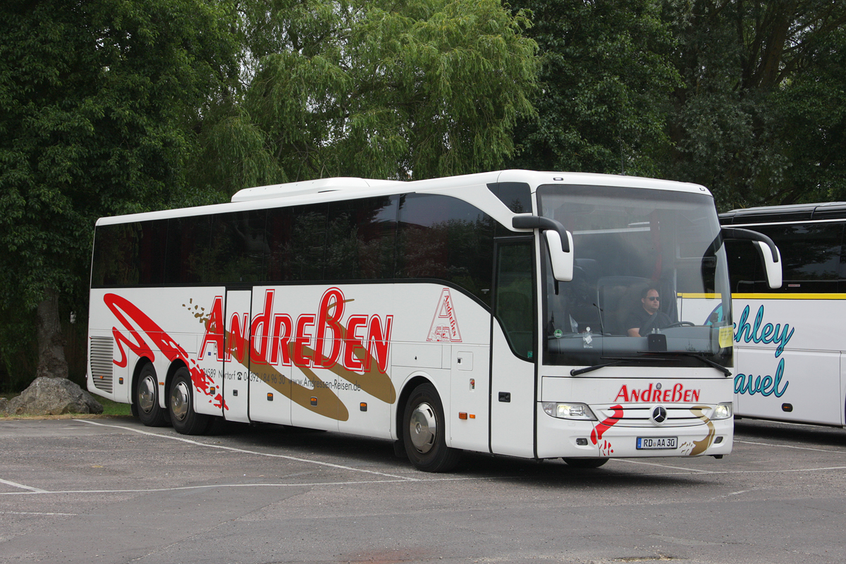 Rendsburg, Mercedes-Benz Tourismo 17RHD-II L # RD-AA 30