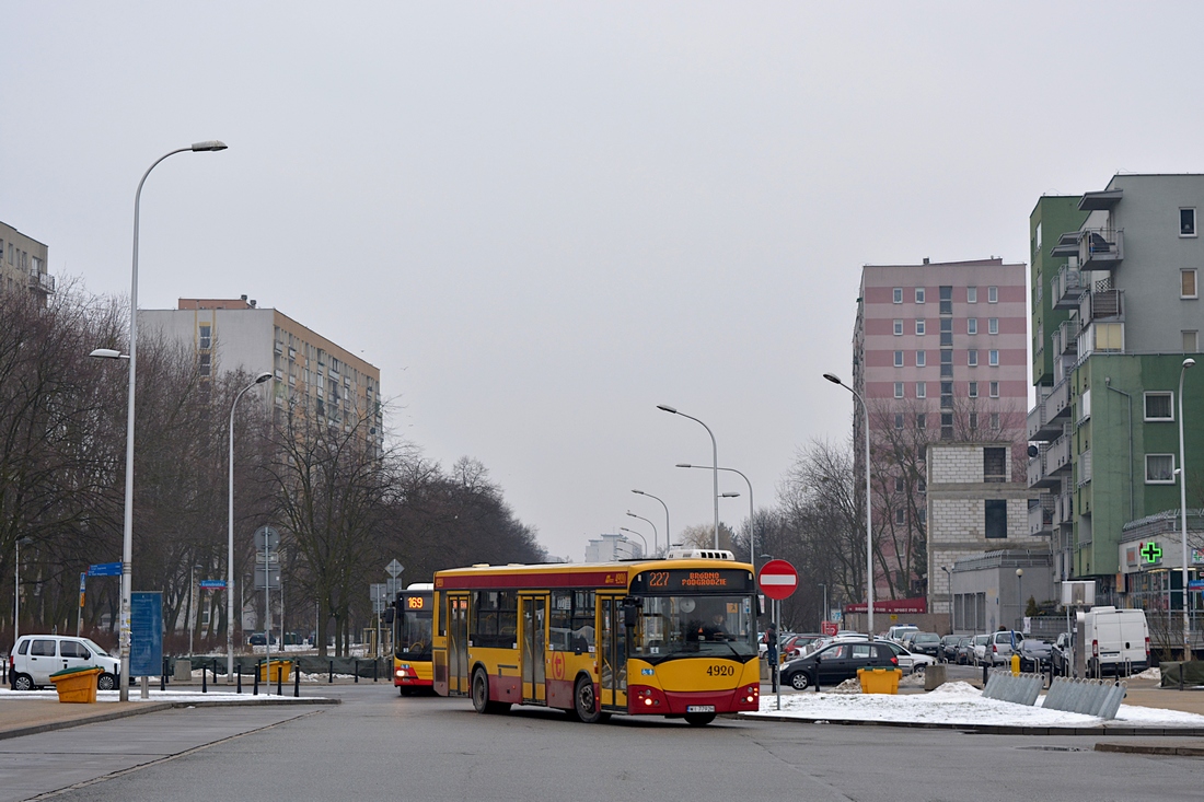 Warschau, Jelcz M121I4 Nr. 4920