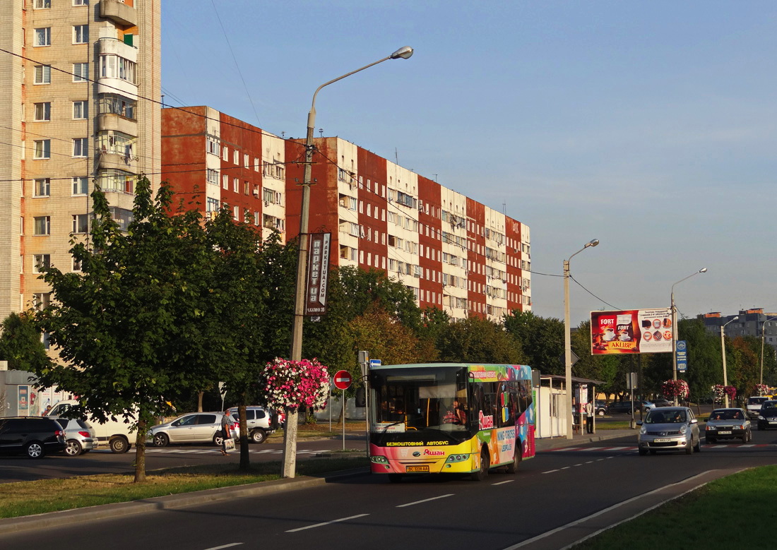 Lviv, ZAZ A10C No. ВС 3228 АА