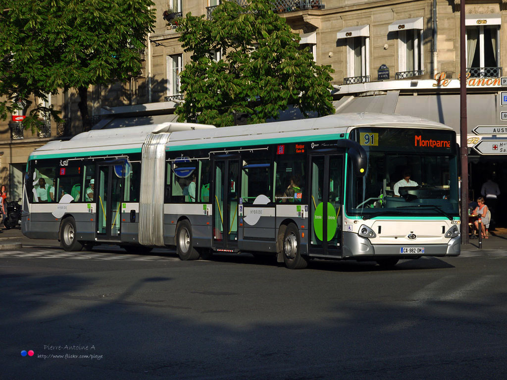Paříž, Heuliez GX427 HYB č. 4572