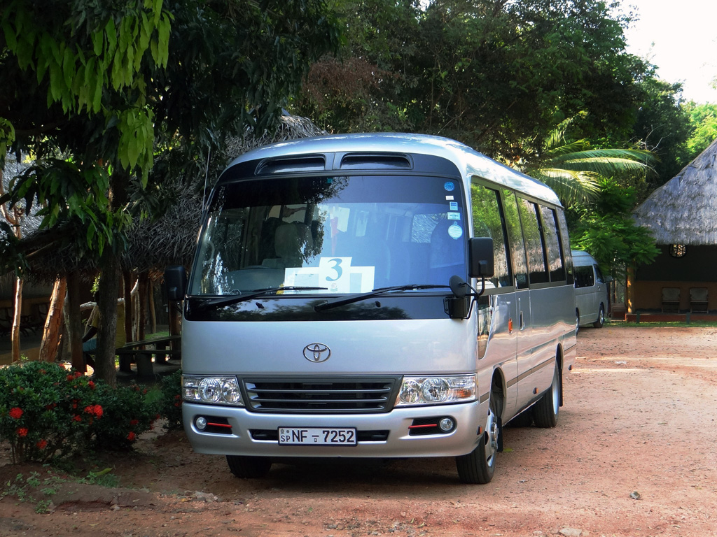 Galle, Toyota Coaster # NF-7252