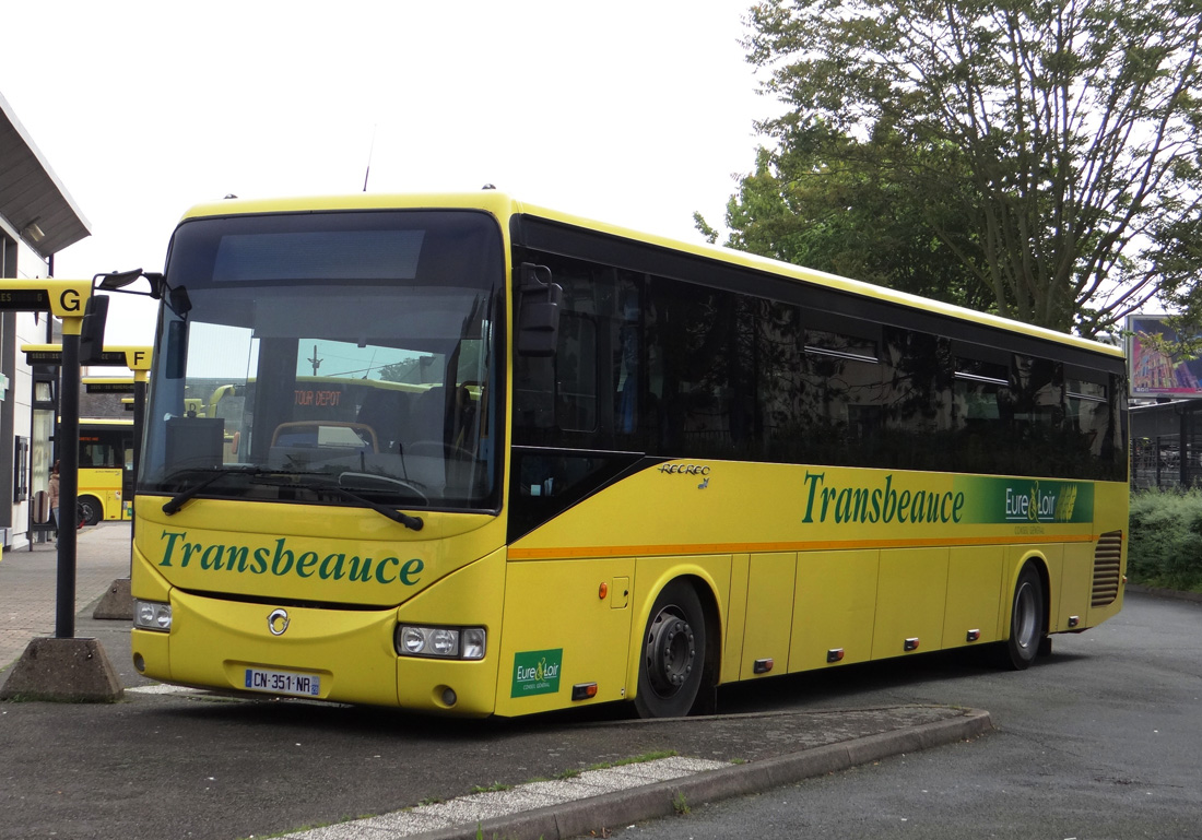 Chartres, Irisbus Crossway 12.8M Récréo # CN-351-NR