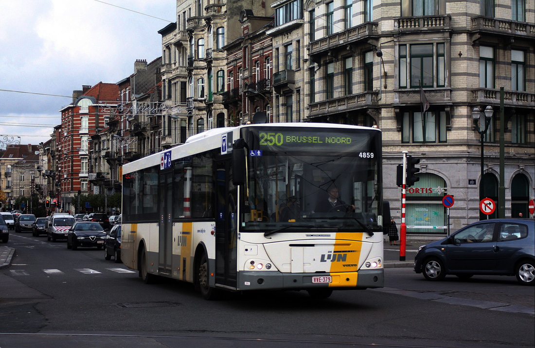 Bruselas, Jonckheere Transit 2000 # 4859
