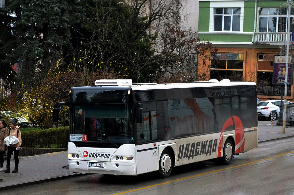 Veliko Tarnovo, Neoplan N4409 Centroliner # 1612