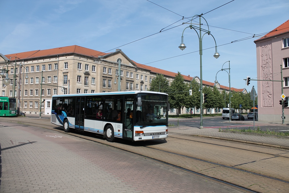 Dessau-Roßlau, Setra S315NF č. AZE-E 227
