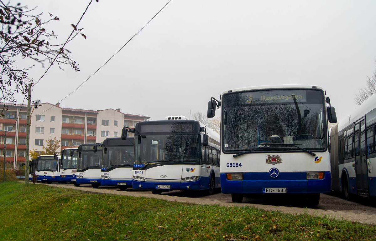 Riga, Solaris Urbino III 18 №: 69441; Riga, Mercedes-Benz O345 G №: 68684