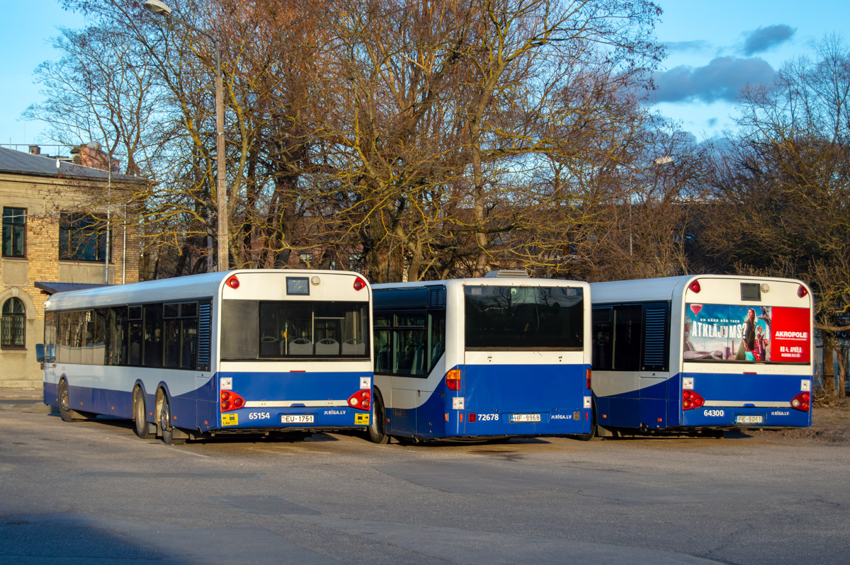 Riga, Solaris Urbino II 15 № 65154; Riga, Mercedes-Benz O530 Citaro № 72678; Riga, Solaris Urbino II 12 № 64300