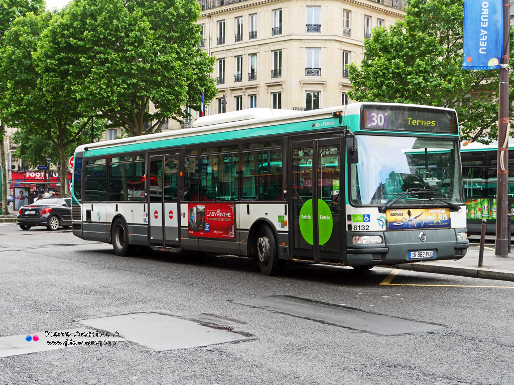 Париж, Irisbus Agora Line № 8132