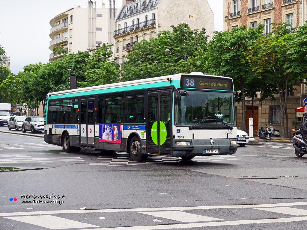 Paryż, Renault Agora S # 7549