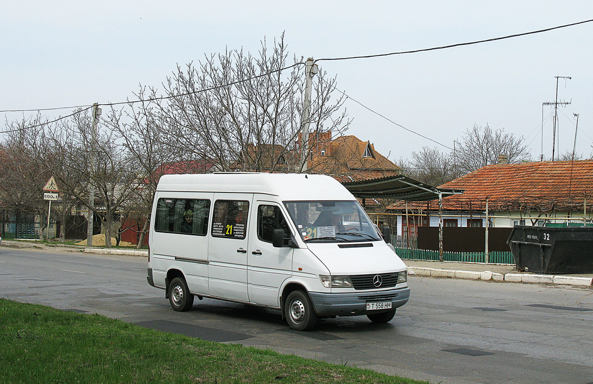 Tiraspol, Mercedes-Benz Sprinter 208D # Т 558 НН