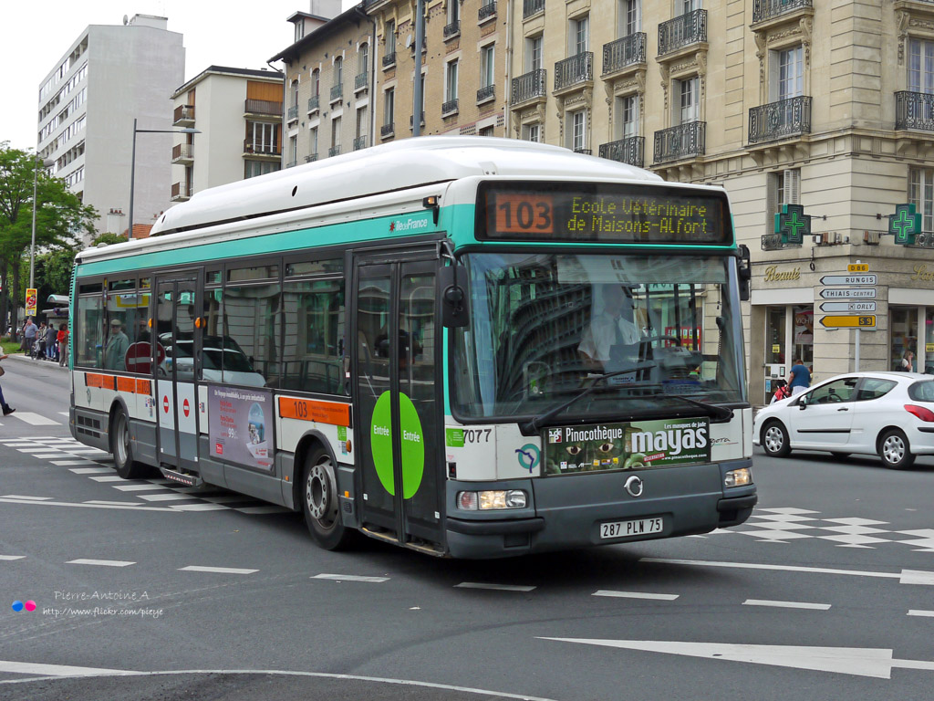 Paris, Irisbus Agora S CNG №: 7077