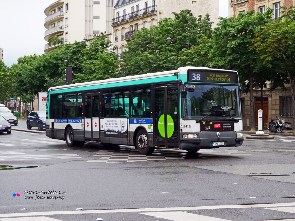 Paryż, Renault Agora S # 7415