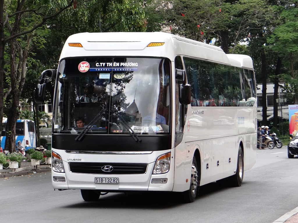 Ho Chi Minh City, Hyundai Universe Express Noble # 51B-132.82