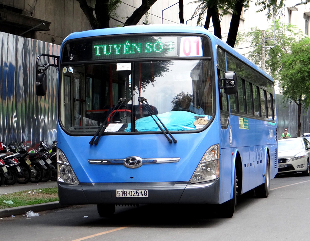 Ho Chi Minh City, Hyundai Super AeroCity Nr. 51B-025.48