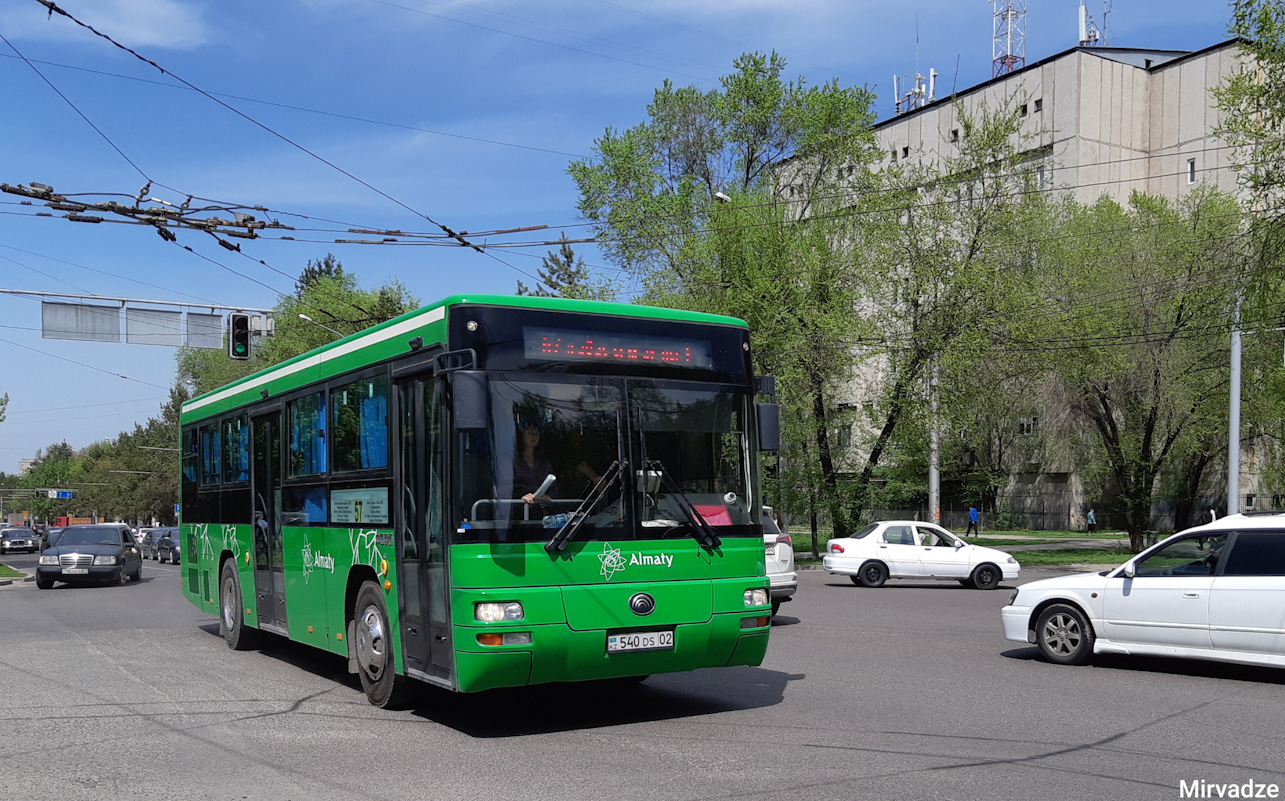 Almaty, Yutong ZK6108HGH №: 540 DS 02
