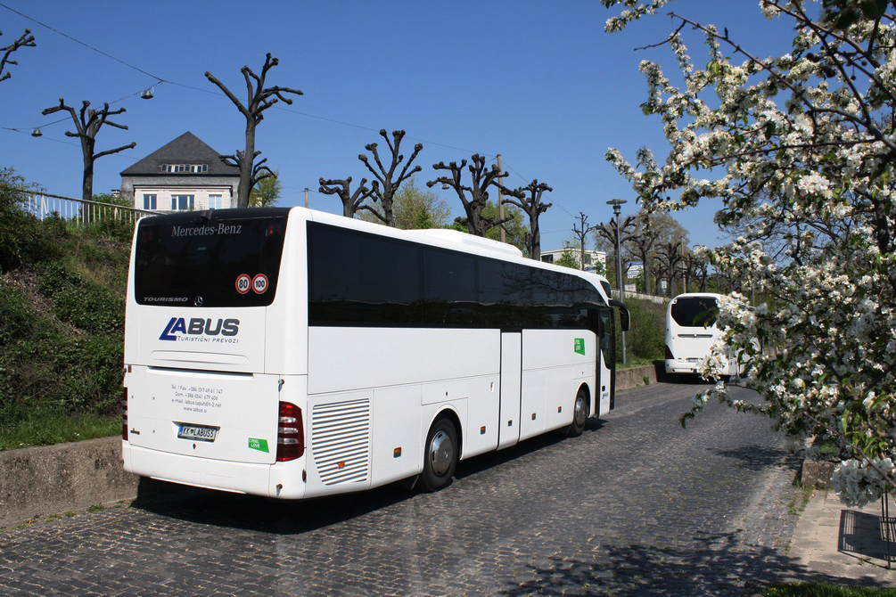 Krško, Mercedes-Benz Tourismo 15RHD-II # KK LABUS5