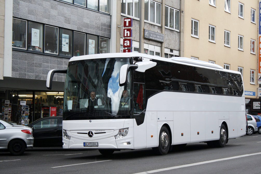 Bratislava, Mercedes-Benz Tourismo 15RHD-III č. BL-709VJ