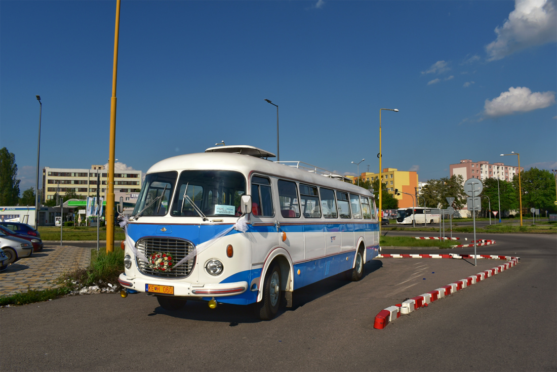 Košice, Škoda 706 RTO CAR # KE-H060