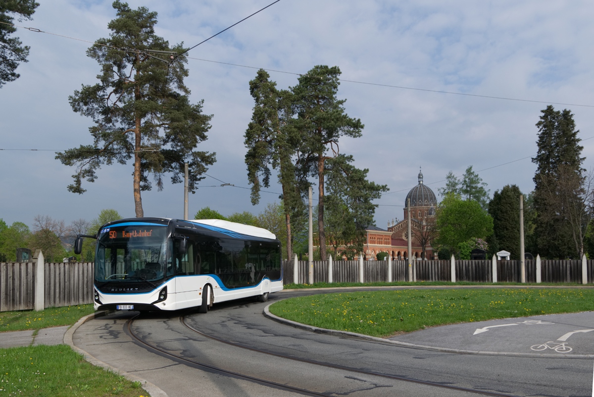 Graz, IVECO E-Way 12M BHNS # FB-033-AE