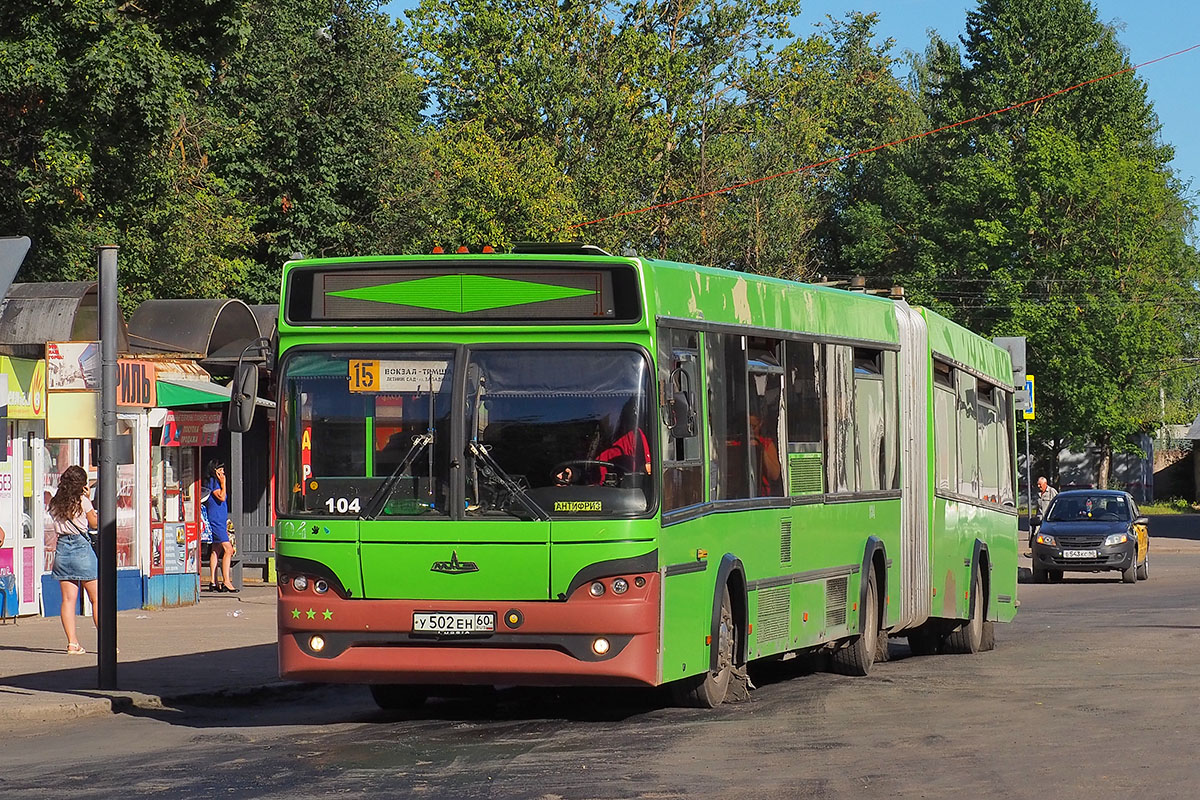 Pskov, МАЗ-105.465 # 104