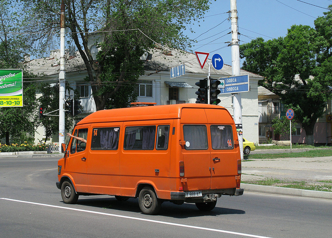 Tiraspol, Mercedes-Benz T1 208D # Т 988 АТ