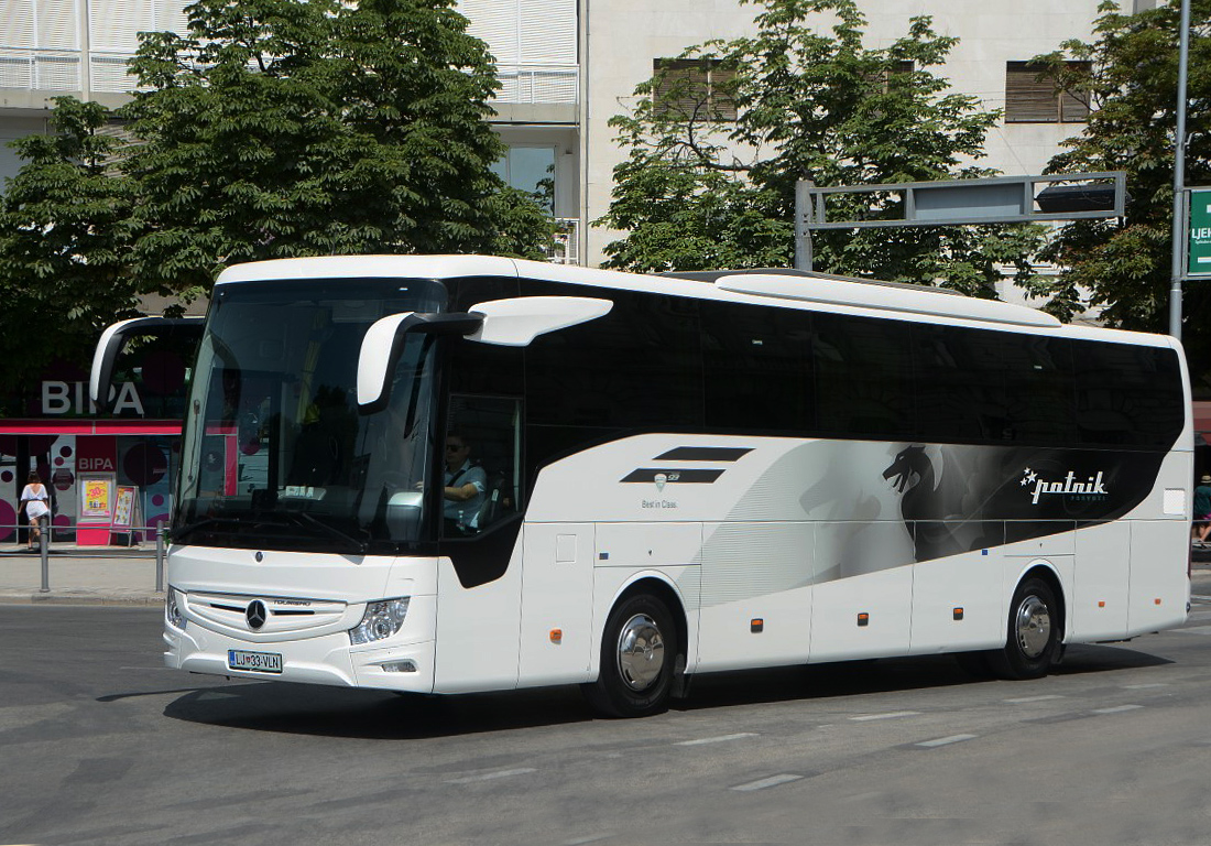 Любляна, Mercedes-Benz Tourismo 15RHD-III № LJ 33-VRN