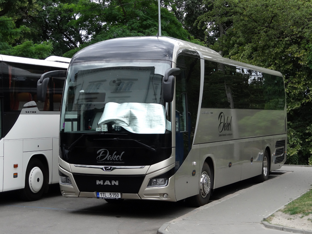 Ostrava, MAN R07 Lion's Coach RHC424 nr. 1TL 5150