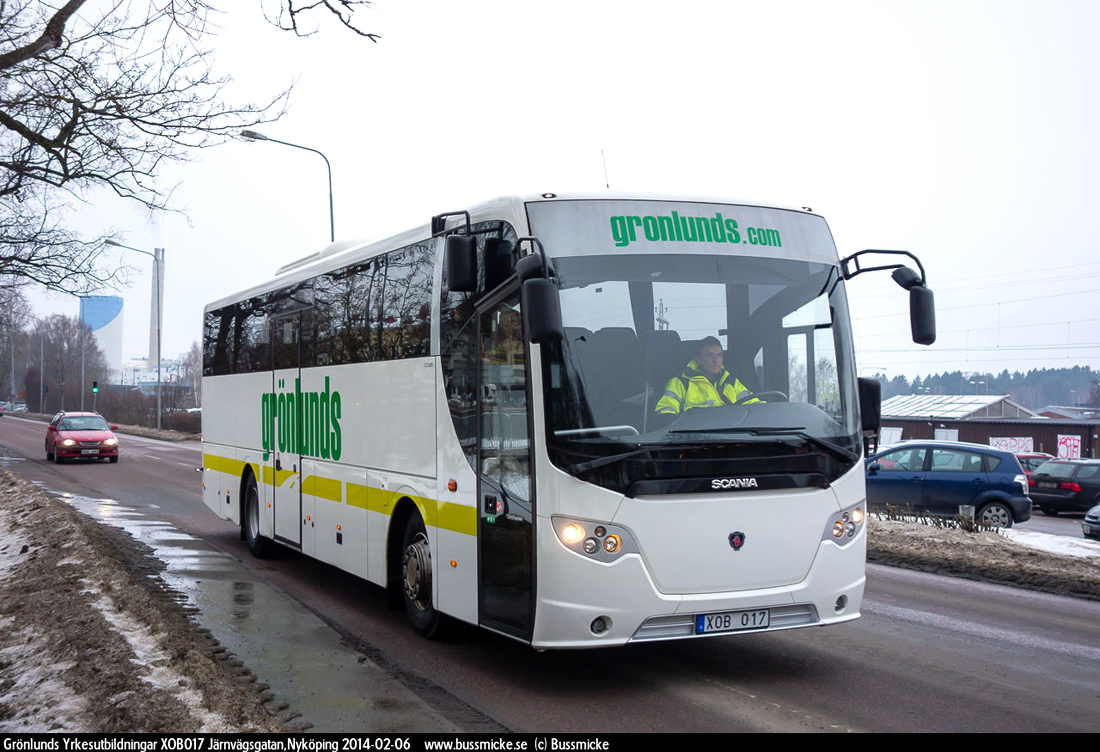 Stockholm, Scania OmniExpress 340 # XOB 017