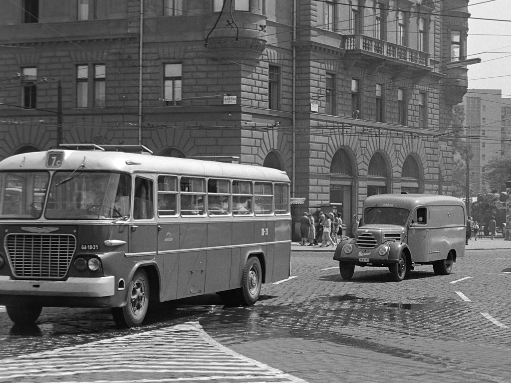 Hungary, other, Ikarus 620.** # 10-31