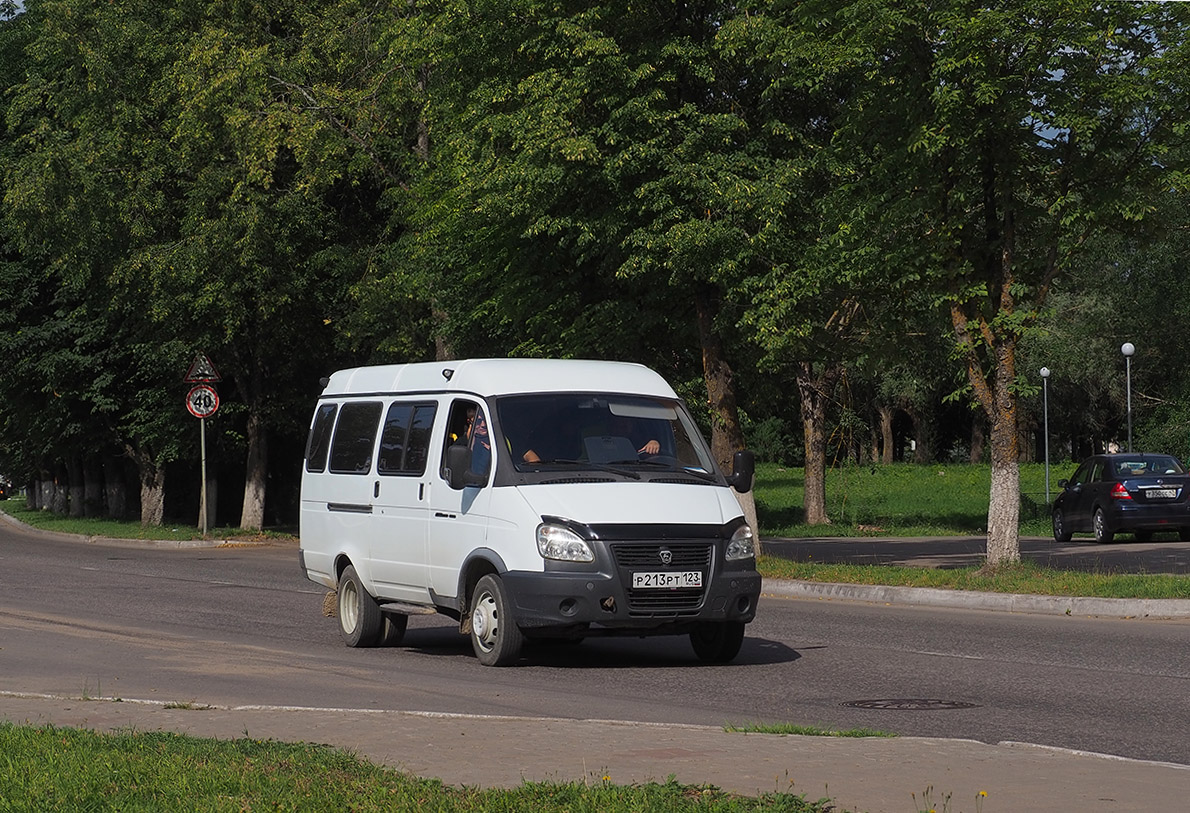 Кингисепп, ГАЗ-322120 № Р 213 РТ 123