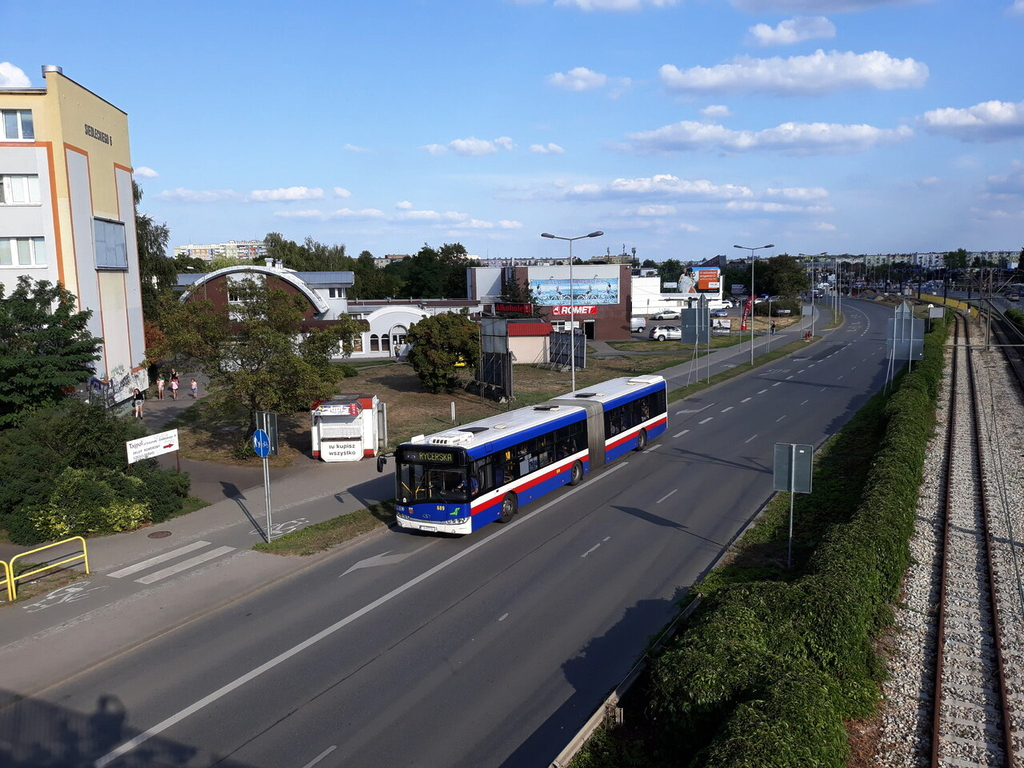 Bydgoszcz, Solaris Urbino III 18 č. 689