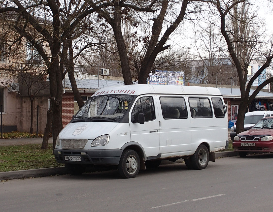 Yevpatoriya, GAZ-2705 No. А 050 ОТ 82