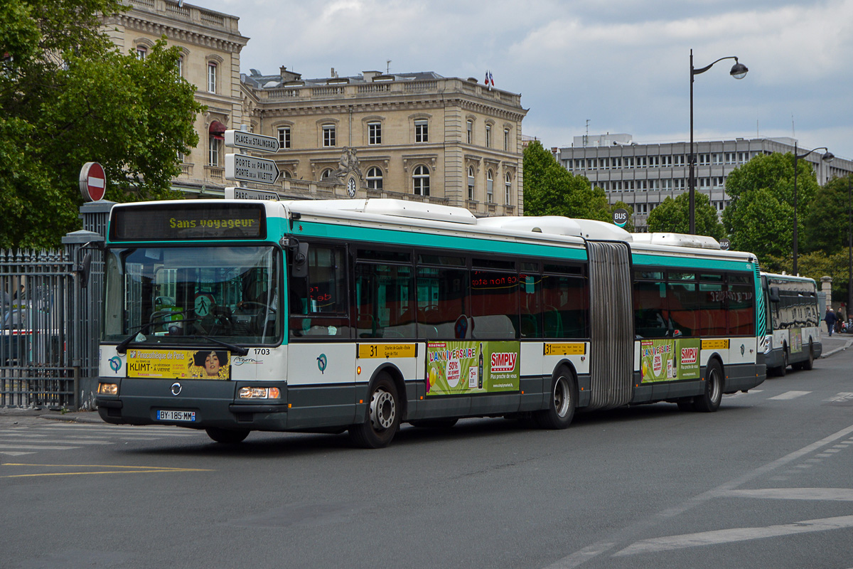 Paris, Irisbus Agora L № 1703