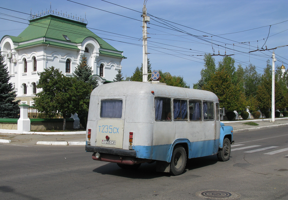 Tiraspol, KAvZ-685М nr. Т 235 СХ