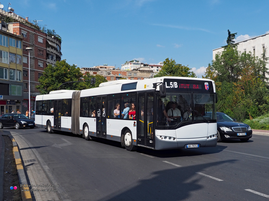 Tirana, Solaris Urbino III 18 č. AA-792XJ