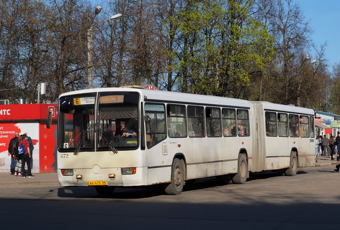 Pskov, Mercedes-Benz O345 G nr. 672
